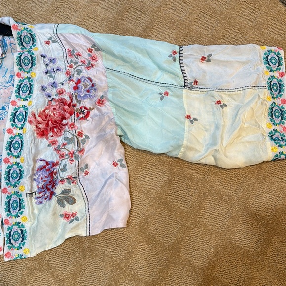 Embroidered Johnny Was Silk Kimono - Picture 3 of 13
